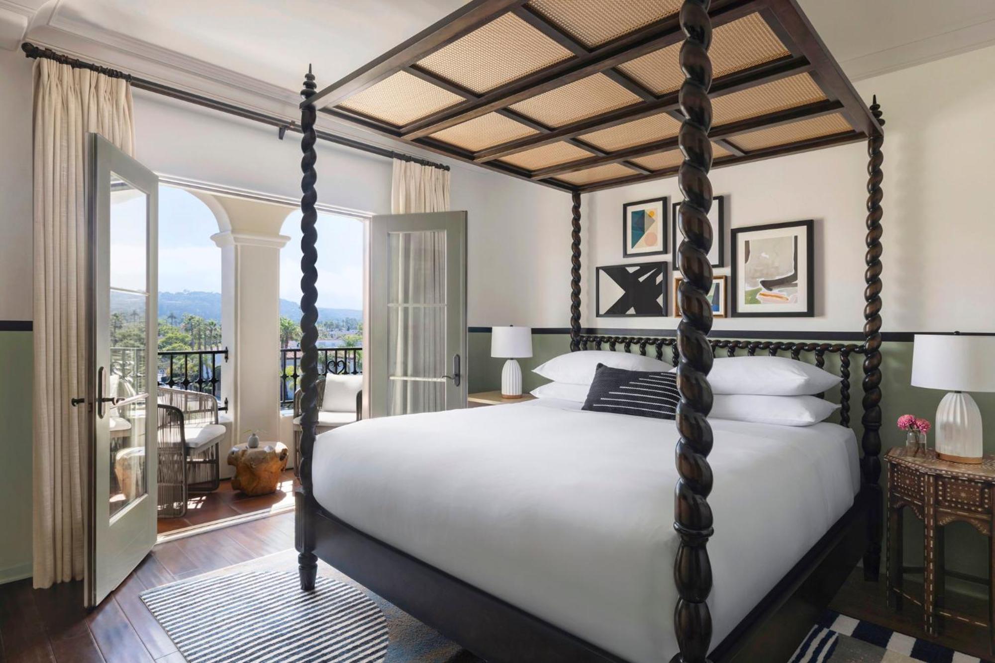 Premium King Room Semi-Private Balcony,1498853641:JPEG