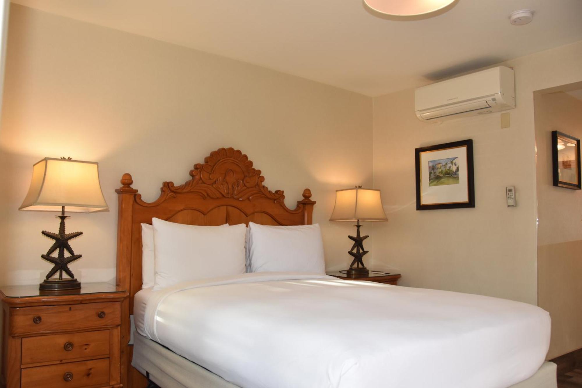 Queen Room,1742906756:JPEG