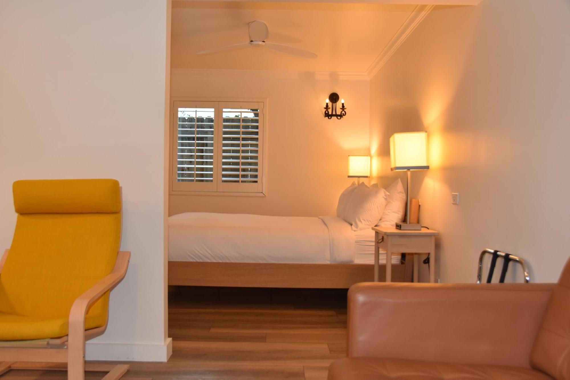 Junior King Suite