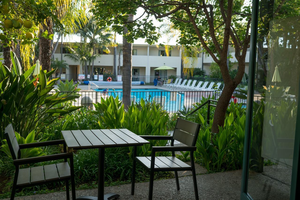 Double Room with Pool View