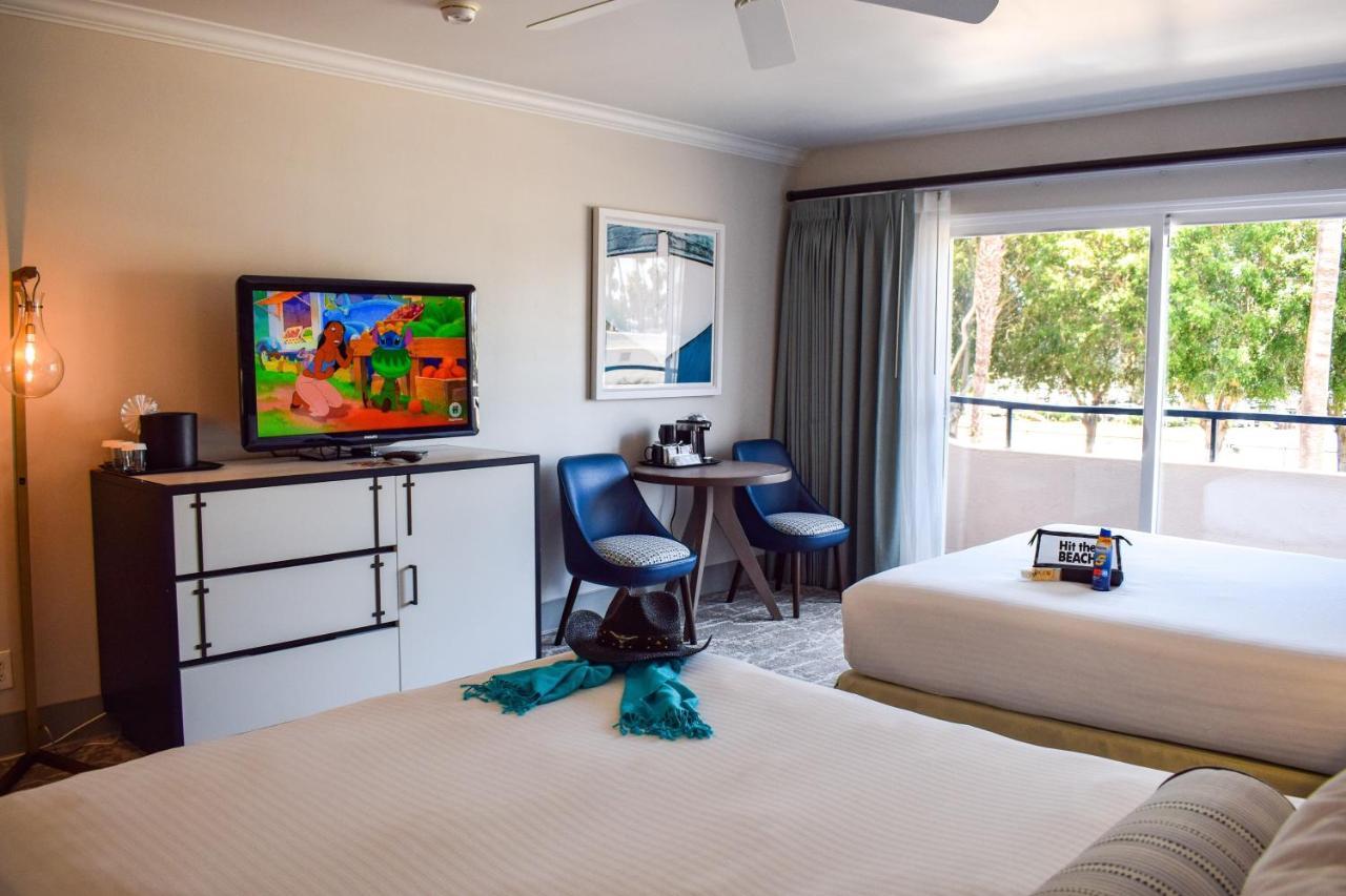 Queen Room Two Queen Beds Harbor Side