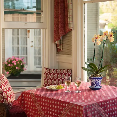 Cheshire Cat Inn & Cottages-3